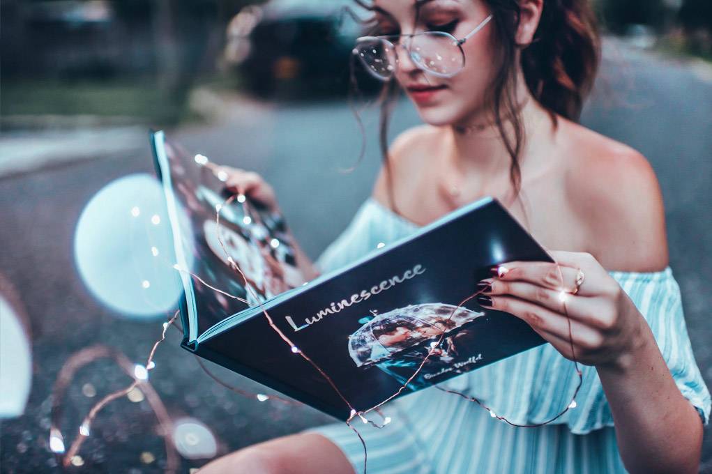 Signs You Need Reading Glasses