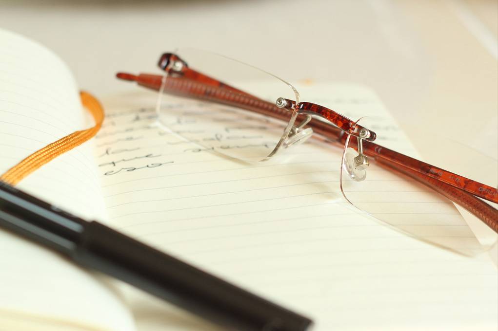 What Are High Power Reading Glasses