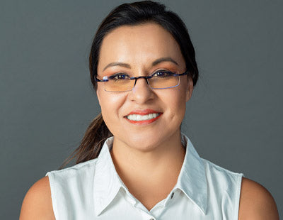 Woman Wearing Visualites C Rimless Blue Light Reading Glasses