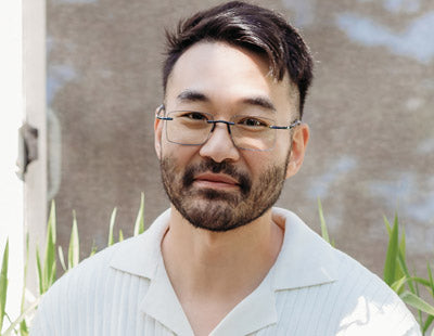 Man Wearing Visualites Esprit Rimless Reading Glasses Made With Optical Quality Lenses
