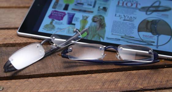 Reading glasses for oval shaped faces